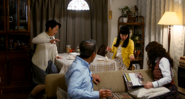 Noriko Morishita dans un jardin qu'on dirait éternel famille papa maman Michiko Dans Un Jardin qu'on Dirait Éternel